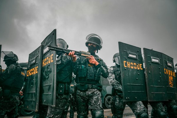 Protection des Investisseurs en Cryptomonnaie : Comment l"Assurance Peut Faire la Différence